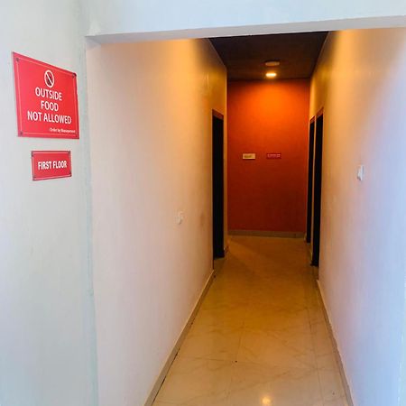 Hotel Aditya Palace غاواهاتي المظهر الخارجي الصورة