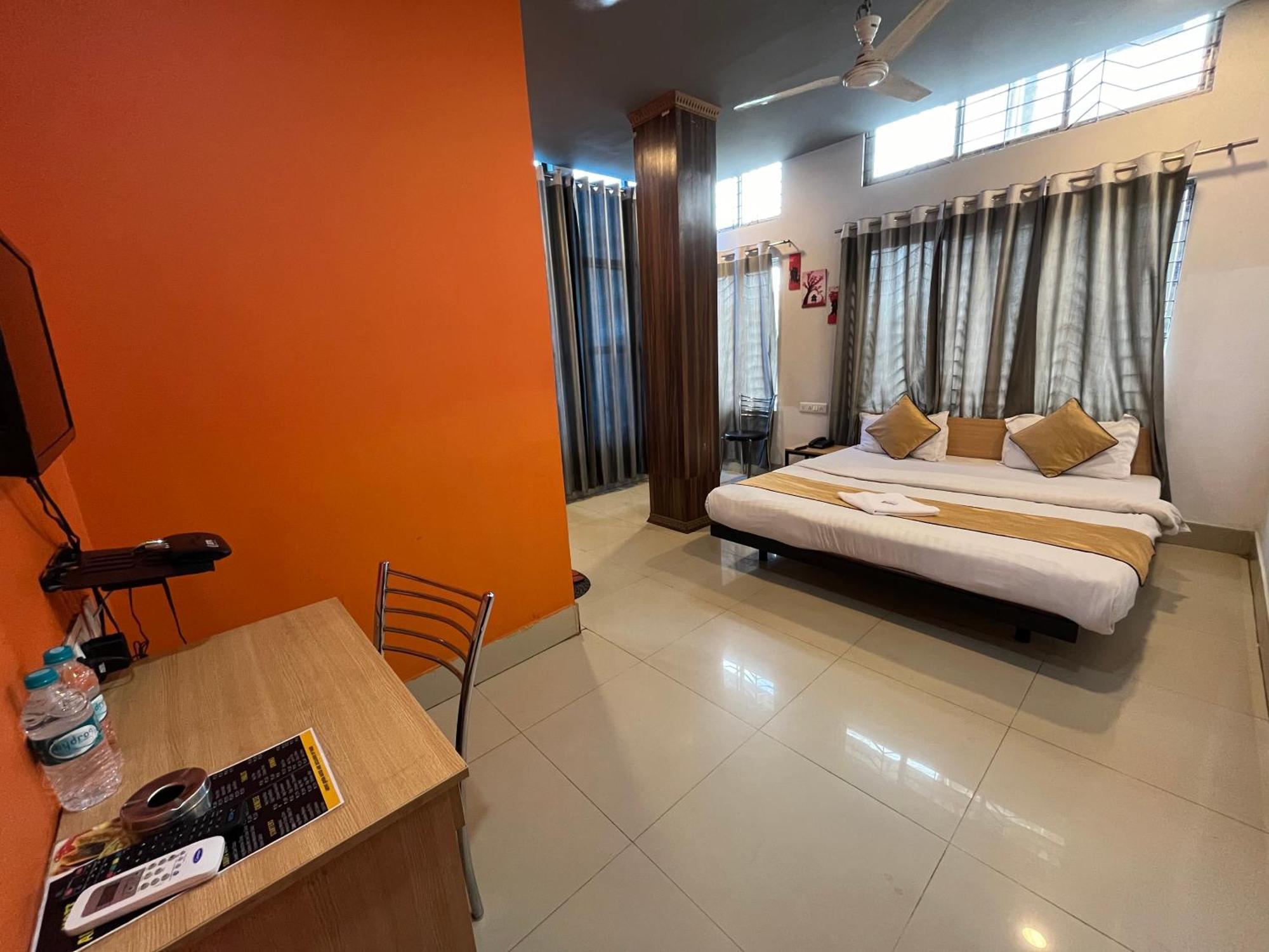 Hotel Aditya Palace غاواهاتي المظهر الخارجي الصورة
